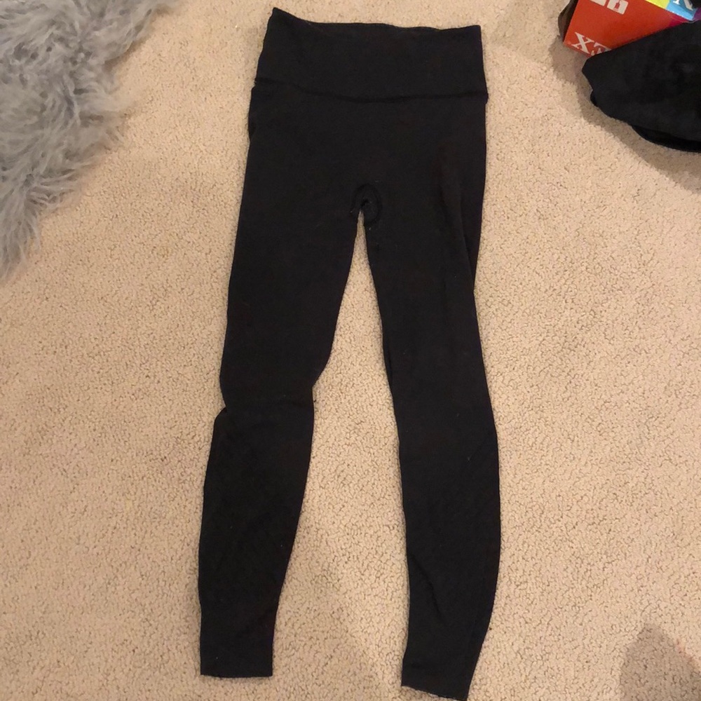 Lululemon leggings with holes